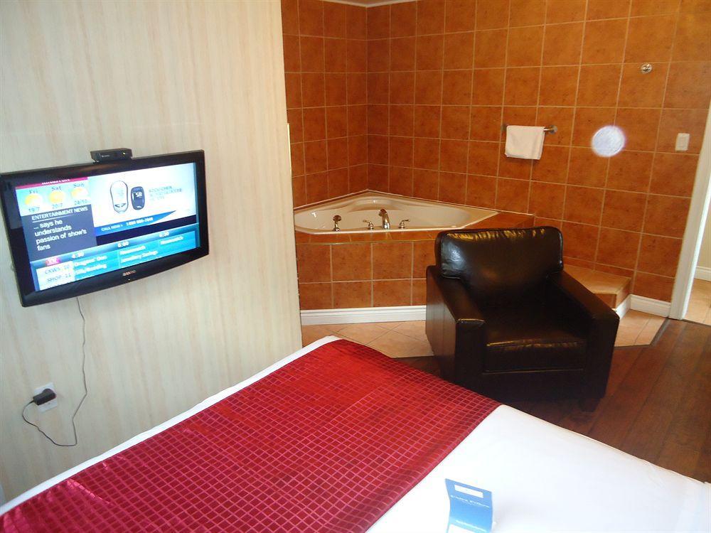 Bayside Inn & Waterfront Suites Kingston Zewnętrze zdjęcie